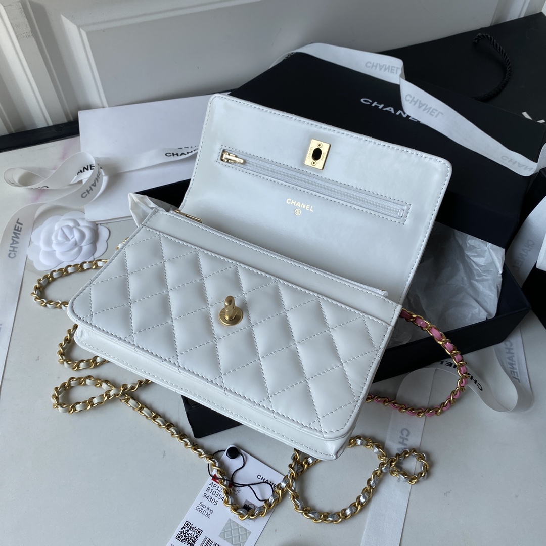 Lambskin Wallet On Chain Shoulder Bag AP3240 White